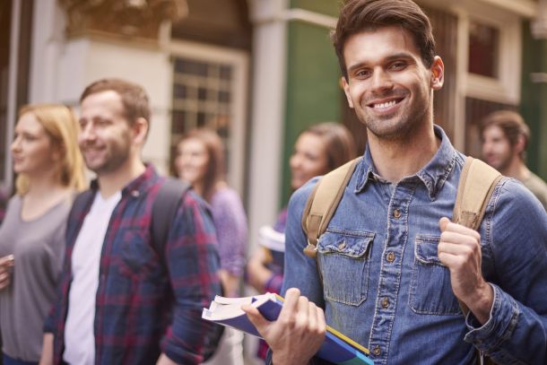 studenten naar de barbier in Utrecht